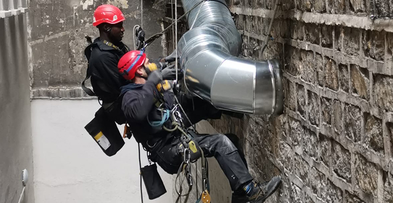 Faites connaissance avec nos cordistes professionnels vers Paris